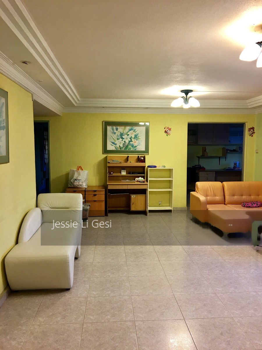 Blk 217 Pasir Ris Street 21 (Pasir Ris), HDB Executive #139872262